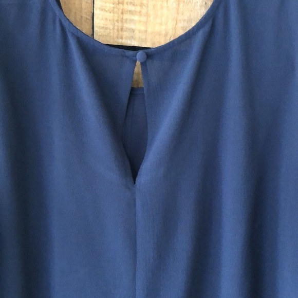 NAVY blouse with peekaboo shoulder plus size - Picture 5 of 9